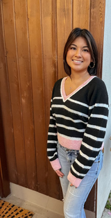 BOBBIE STRPE SWEATER V-NECK