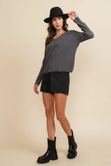 V NECK PULLOVER SWEATER