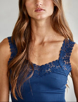 SEAMLESS LACE RIBBED TANK