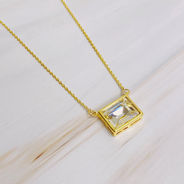 18k G-P SWEET SQUARE NECKLACE