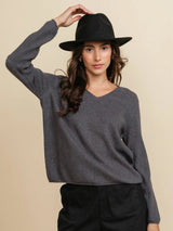 V NECK PULLOVER SWEATER