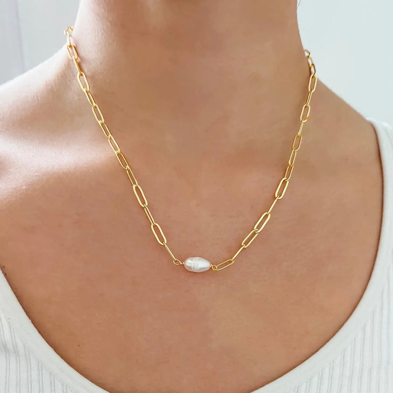 Lucia Pearl Necklace