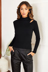 TURTLENECK KNIT TOP