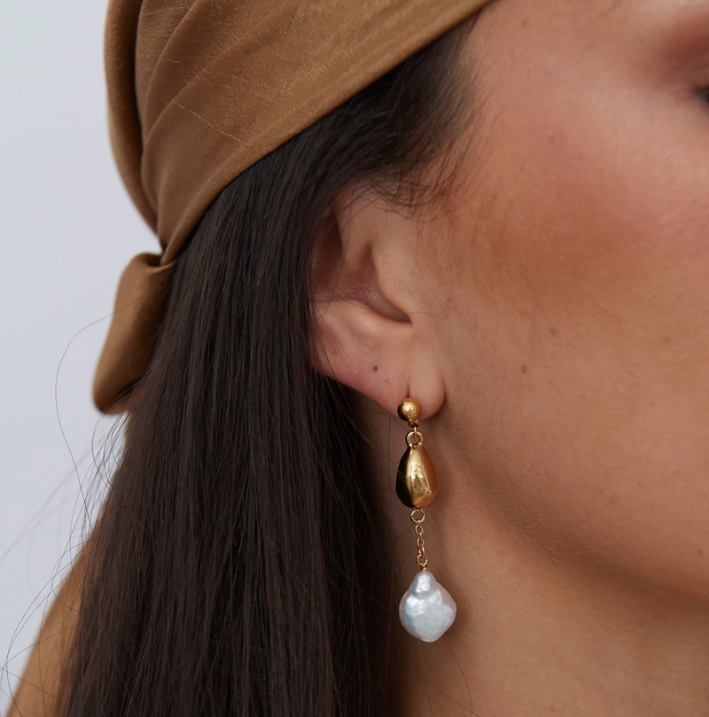 Layla Pearl Drop Earrings
